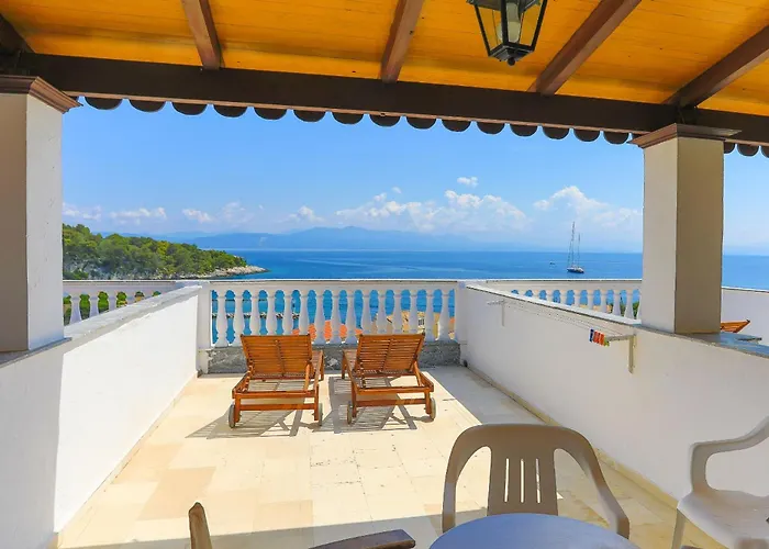 Vista Mare Faros